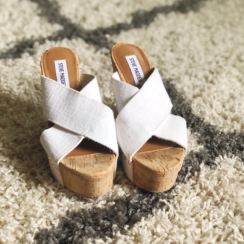Steve Madden White Wedge Sandals Criss Cross Strap